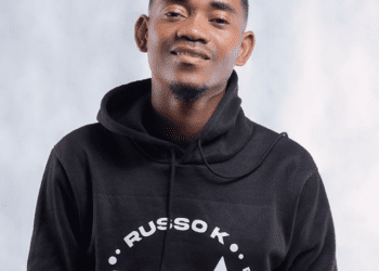 Russo K – A voz das Zungueiras (feat. Neusa Madeira)
