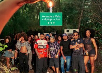 MC Kevin o Chris - Acende A Vela E Apaga A Luz (feat. Dj Nk Da Serra)